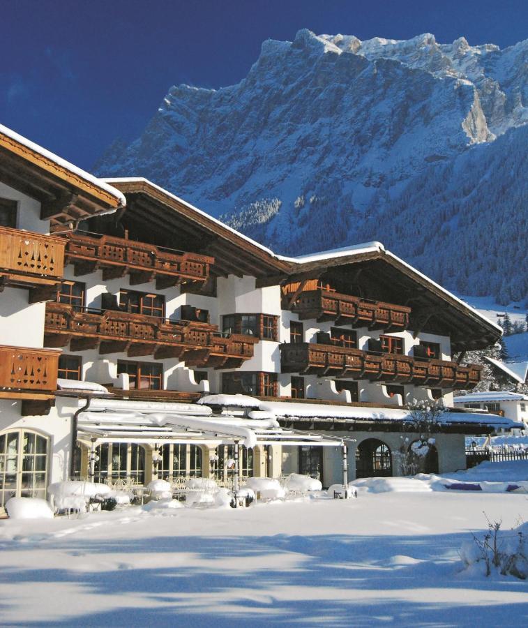 Hotel Tirolerhof - Familotel Zugspitze Ehrwald Exterior photo